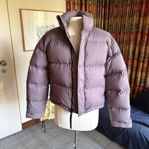 Aritzia Super Puff Shorty - SMALL